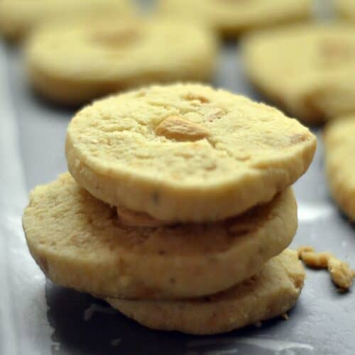 Cashew Delight Cookies